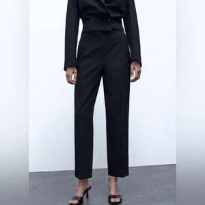 Zara Ankle Pants Black Size Medium NWT